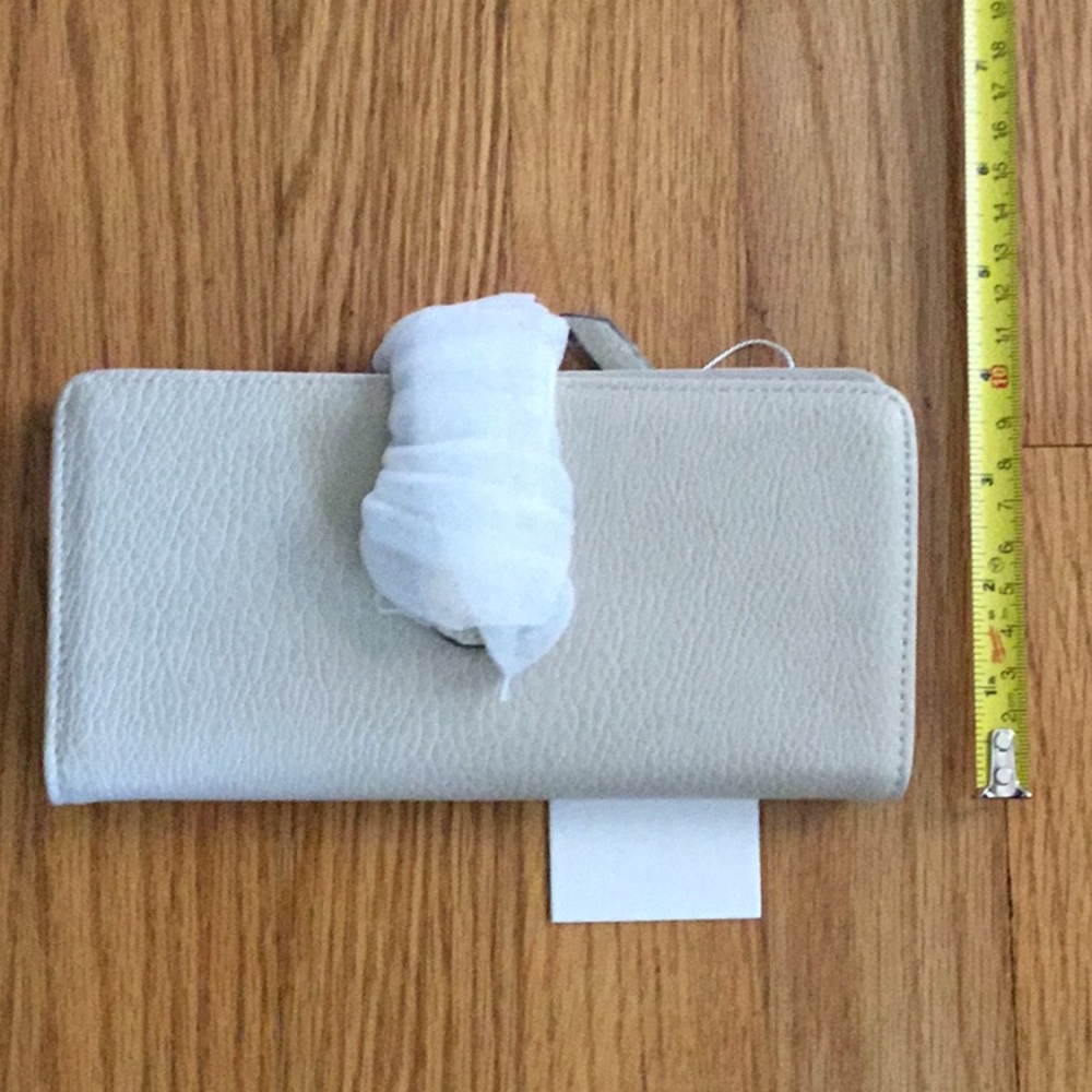 Jessica Moore Wallet - Picture 2 of 6